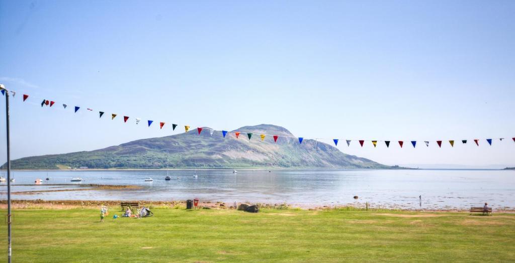 Lamlash Bay Hotel Exterior photo